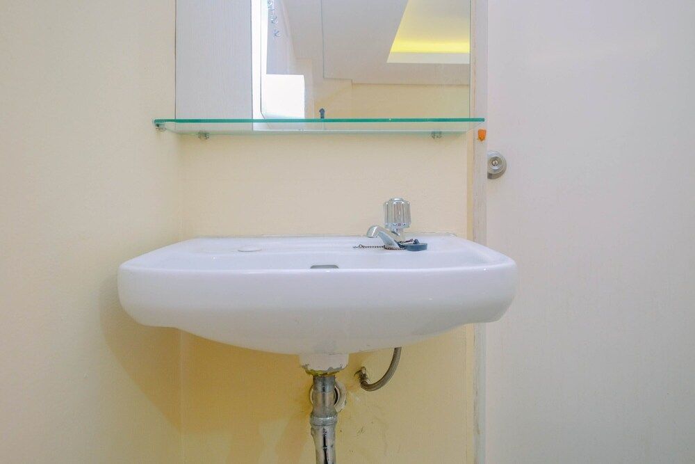 Big and Cozy 3BR Apartment Green Palace Kalibata Room 19