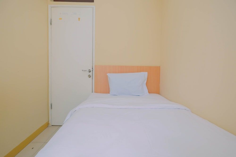 undefined Big and Cozy 3BR Apartment Green Palace Kalibata 9