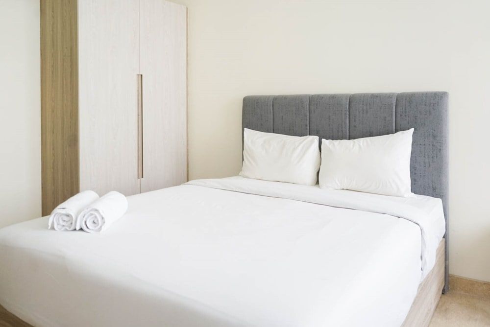 undefined Minimalist and Homey Studio Menteng Park Apartment 5