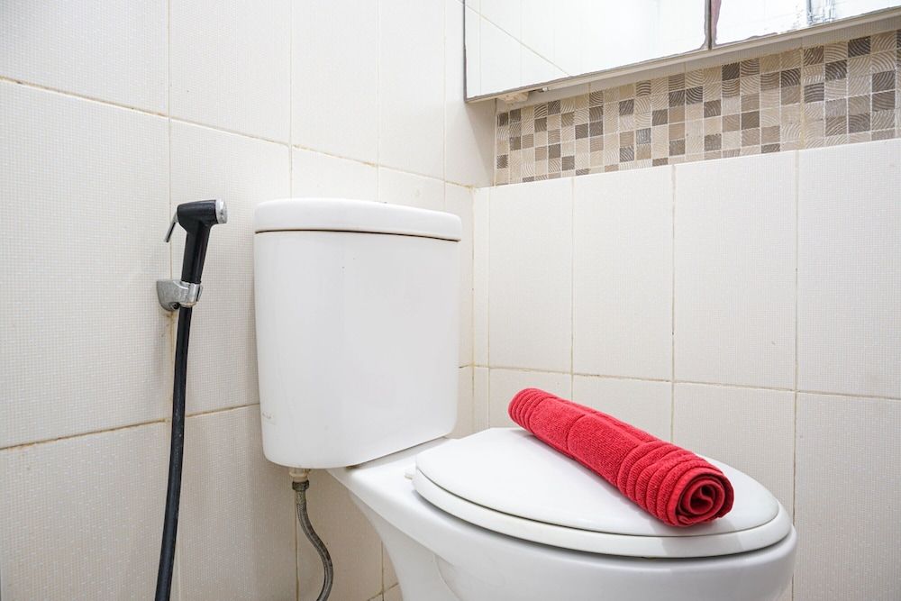 Comfortable Studio @ Green Bay Pluit Apartment Room 2