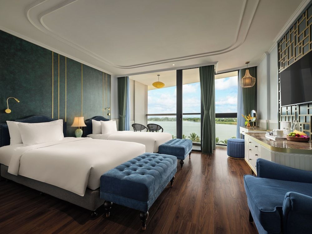 Premier Deluxe River View
