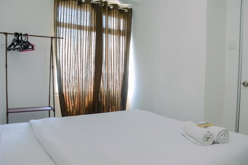 undefined Spacious and Comfortable 2BR Green Bay Pluit Apartment 7