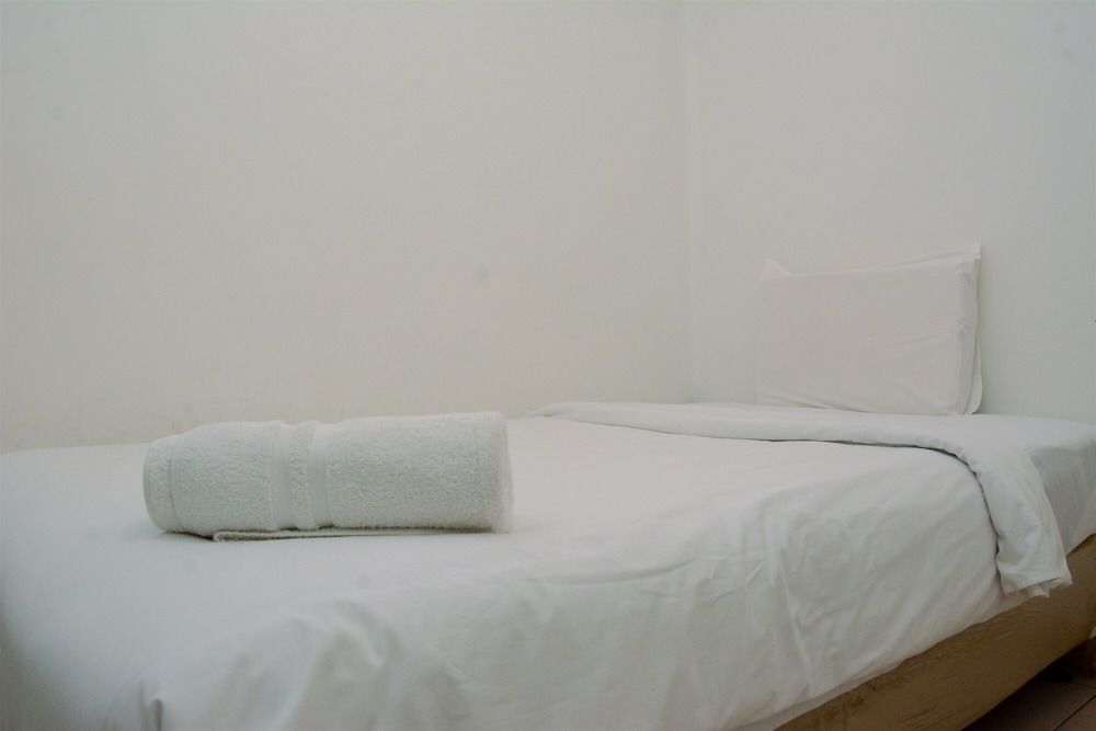 undefined Spacious and Comfortable 2BR Green Bay Pluit Apartment 8