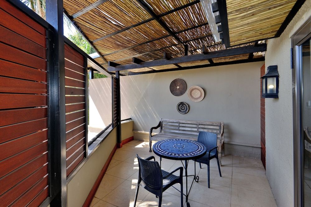 The Residence Boutique Hotel Luxury Room, 1 King Bed 13