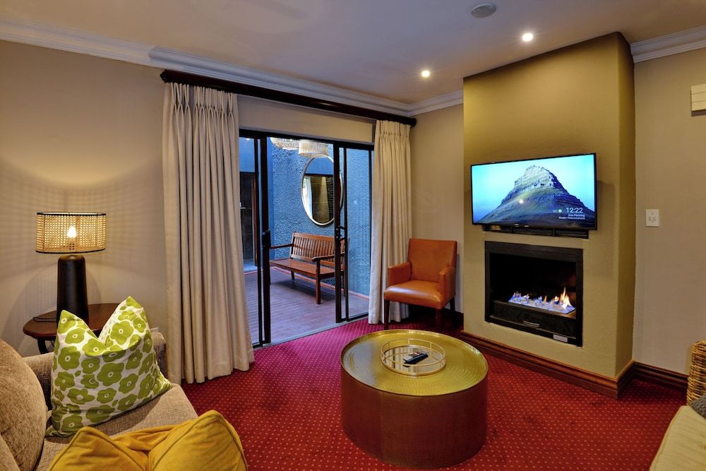 The Residence Boutique Hotel Luxury Room, 1 King Bed 32