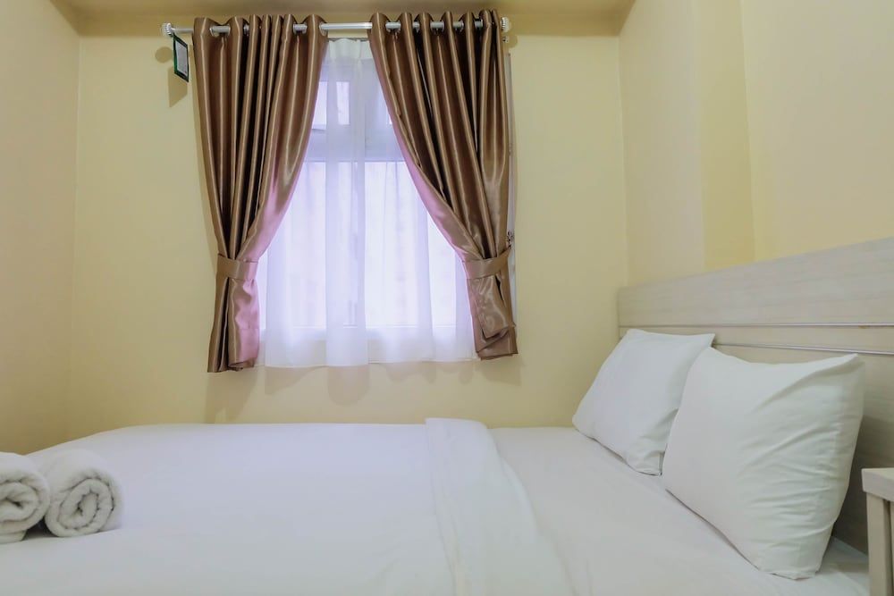 undefined Modern and Comfy 2BR Green Pramuka Apartment 4