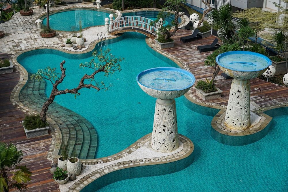 undefined 2Bedroom Sky Terrace Apartment with Pool View 8