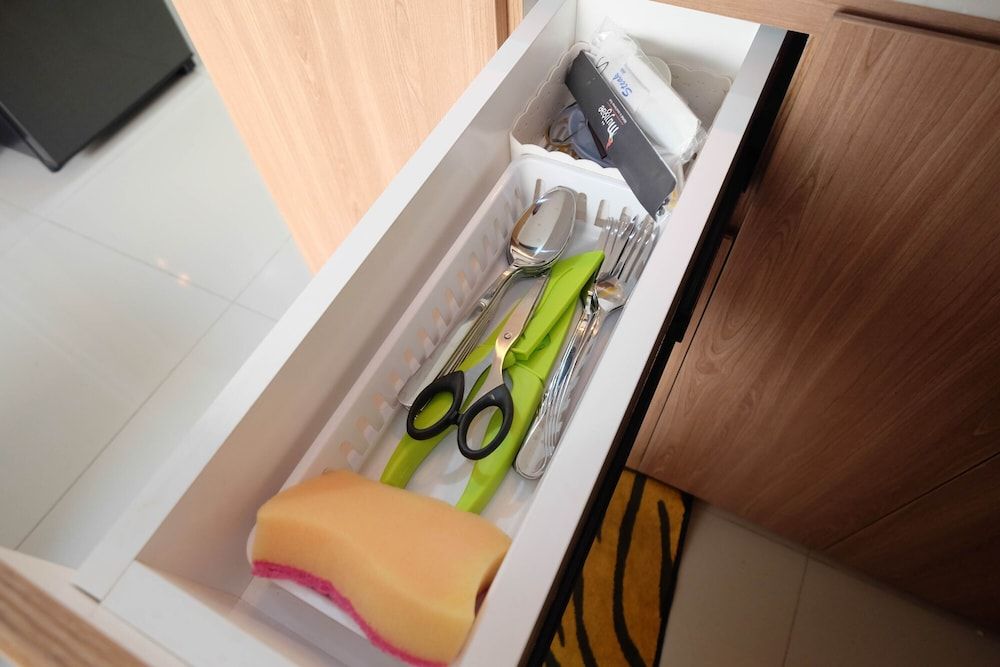 2BR Apartment Green Pramuka City near Shopping Mall Room 7