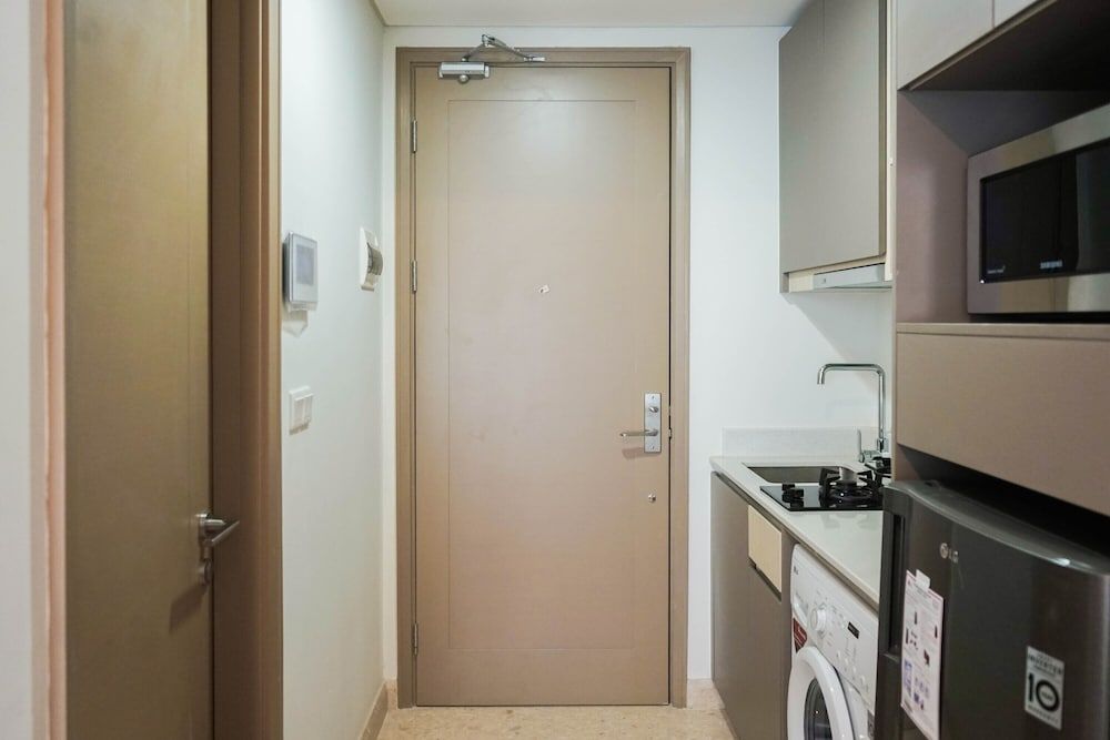 undefined New Furnished Studio Sea View @ Gold Coast Apartment 5