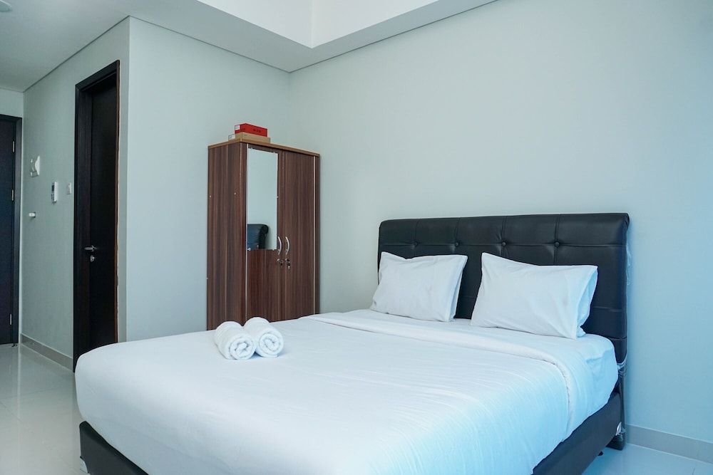 undefined Simply Furnished Studio Apartment at Puri Mansion 5