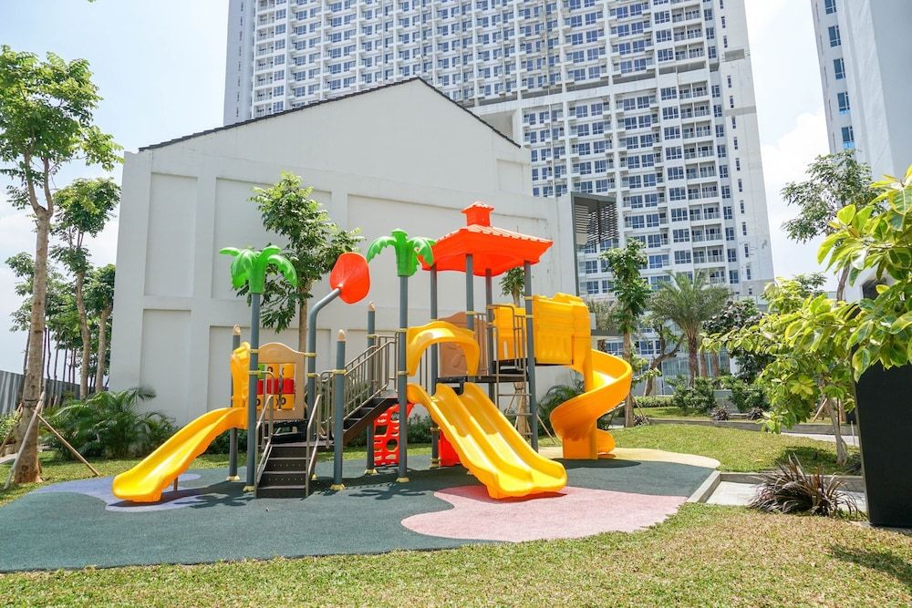 undefined Deluxe Puri Mansion 1BR Apartment with Sofa Bed 5