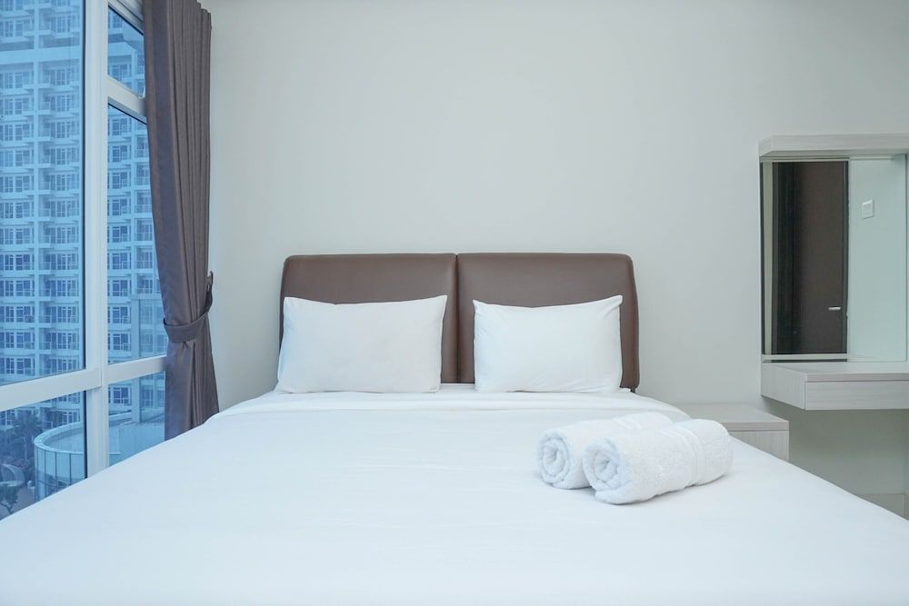 undefined Simple and Minimalist 3BR Apartment at Puri Mansion 5