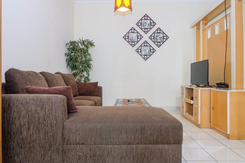 Fully Furnished and Comfortable 2BR Ambassador 2 Apartment Room 14