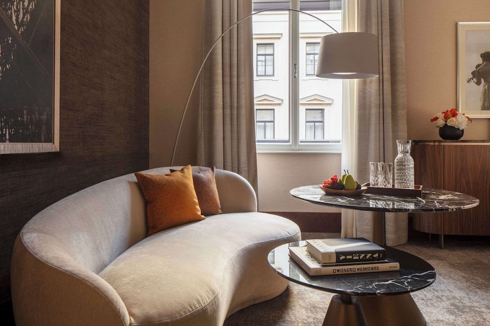 Anantara Palais Hansen Vienna Hotel Deluxe Room (Extra Bed 2 adults + 1 child) 7
