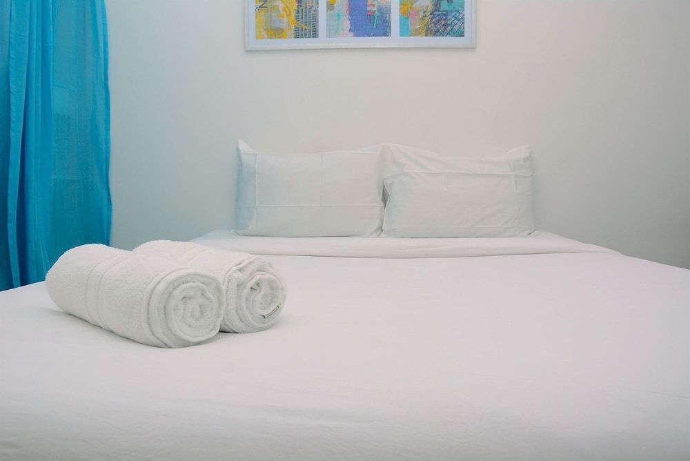 undefined Cozy Living Studio Apartment at Bassura City 4