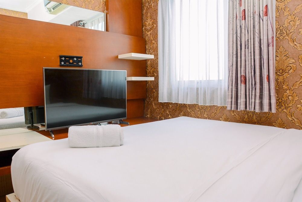 undefined Fully Furnished and Spacious 2BR Maple Park Apartment 9