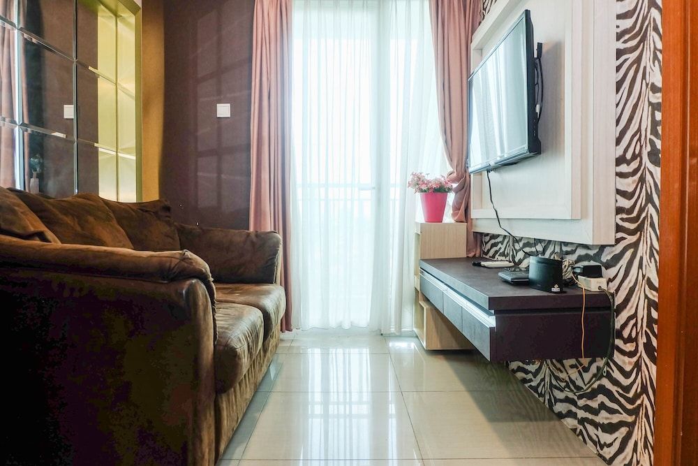 undefined Good Location with Simply Furnished 1BR Apartment Woodland Park 10