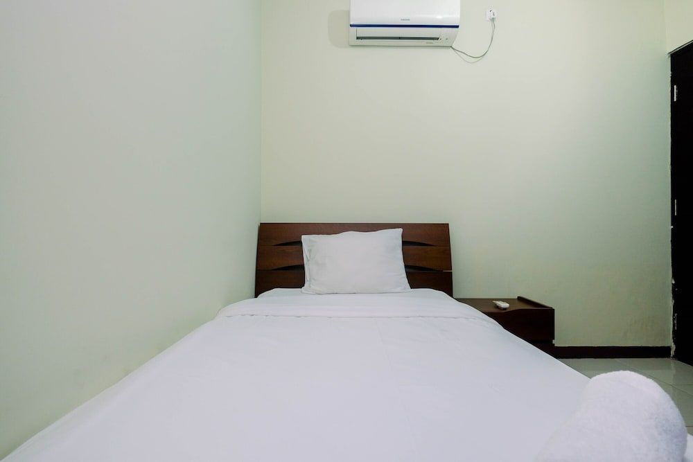 undefined Elegant Nifarro Park 2BR Apartment with Best View 6