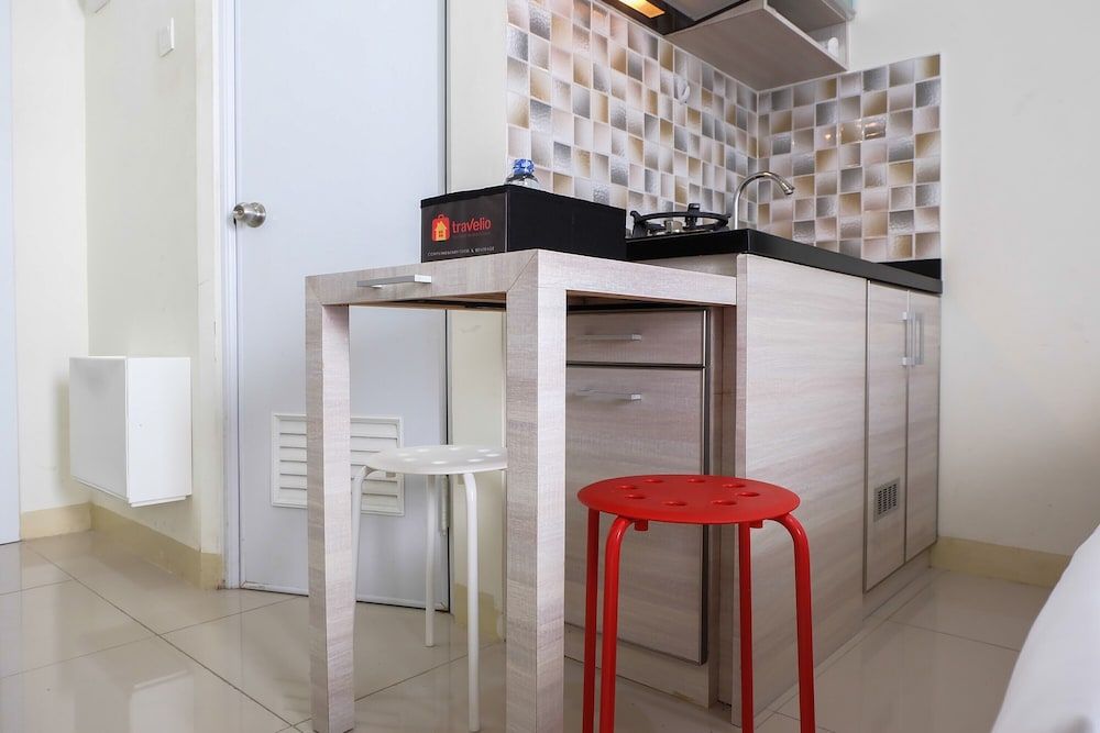 undefined Cozy Studio Apartment Connected to Mall at Green Pramuka 2