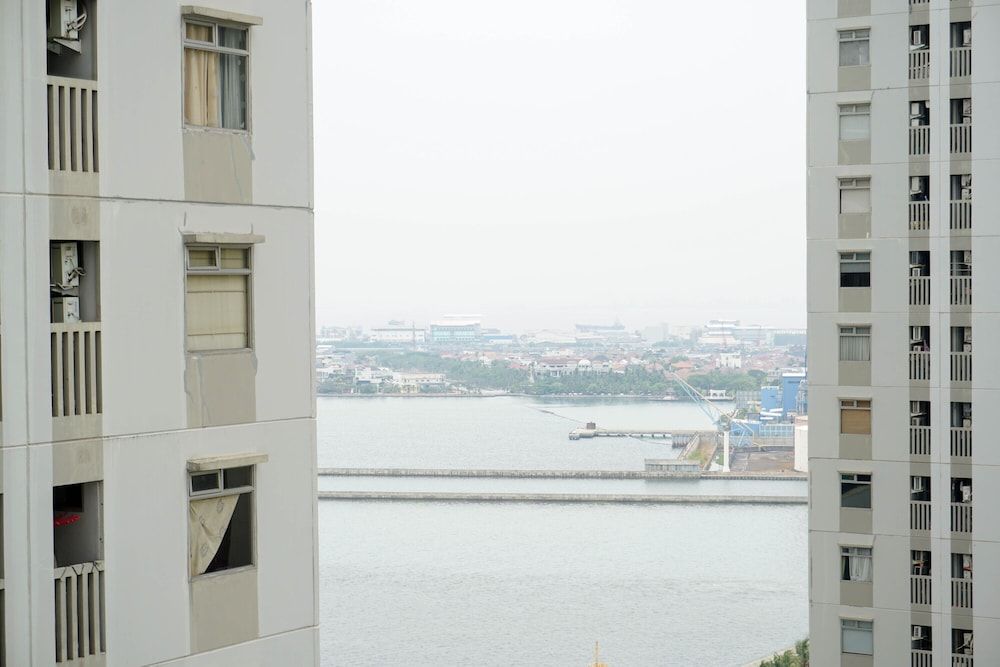 undefined Compact and Scenic Studio Room Green Bay Pluit Apartment