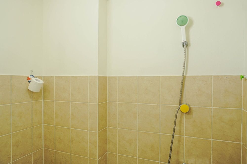 Compact and Scenic Studio Room Green Bay Pluit Apartment Room 13