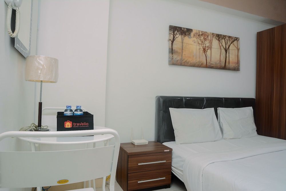 undefined Good and Comfy Studio Room at Green Bay Pluit Apartment 9