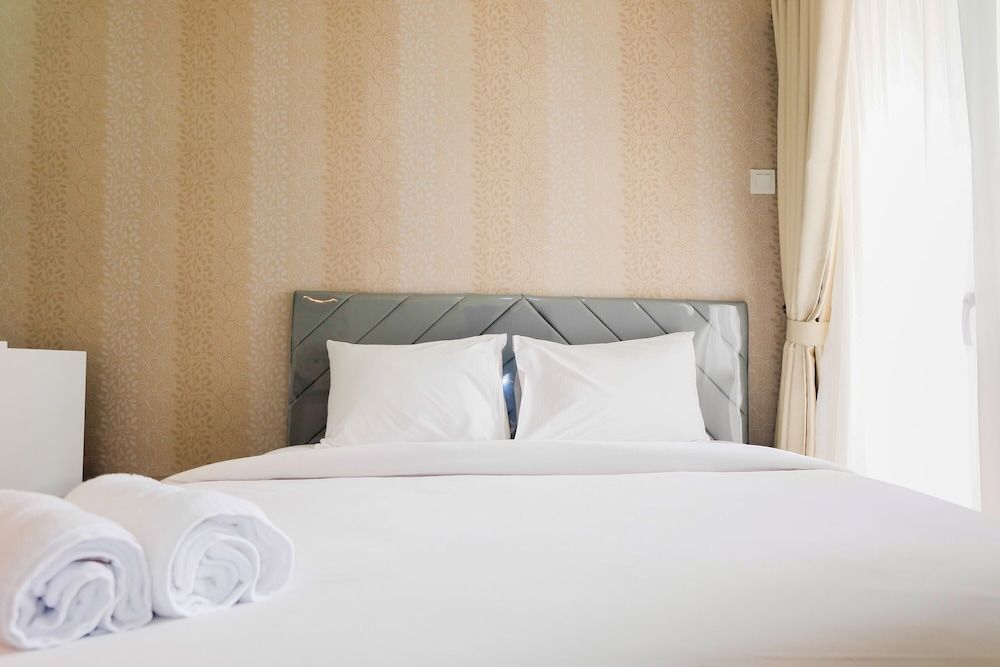 undefined Comfortable Fully Furnished Studio Green Pramuka City Apartment