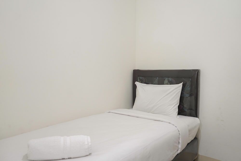 undefined 2BR Apartment with Sofa Bed at Green Pramuka City 7