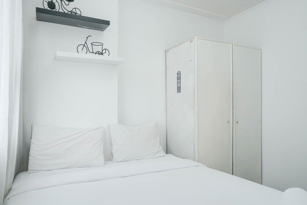 undefined Cozy Stay 2BR Menteng Square Apartment 5