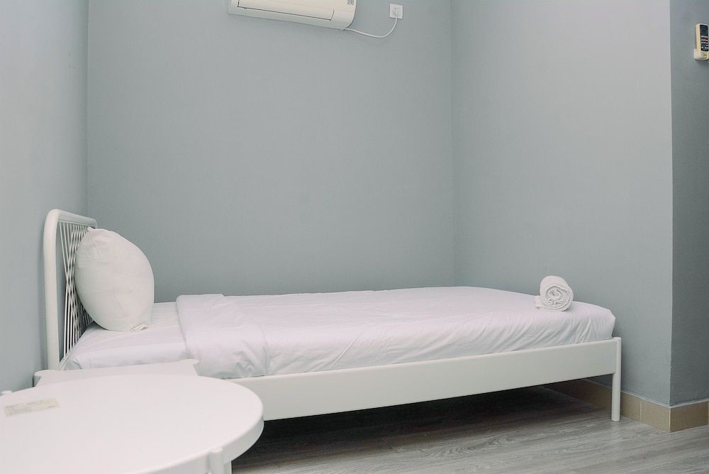 undefined Beautiful and Comfy 2BR Apartment at Royal Olive Residence 9