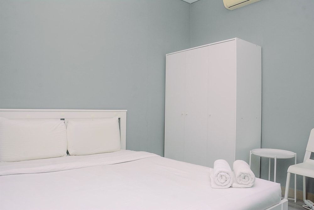 undefined Beautiful and Comfy 2BR Apartment at Royal Olive Residence 5