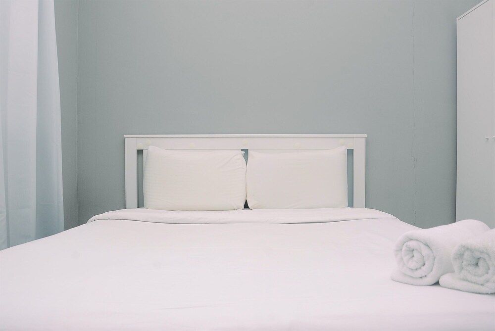 undefined Beautiful and Comfy 2BR Apartment at Royal Olive Residence 7