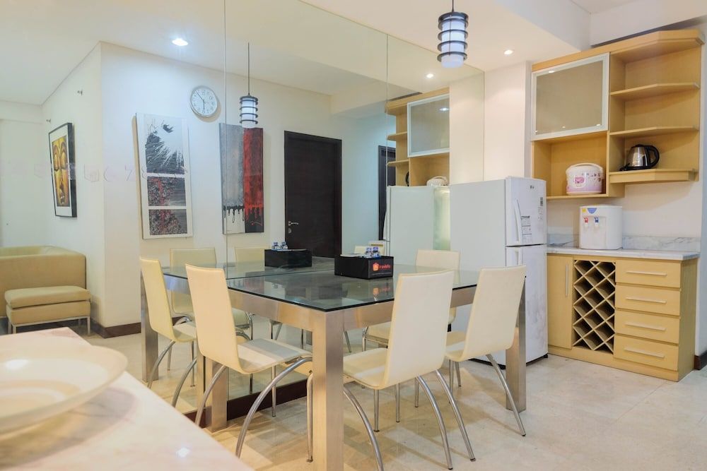 undefined Spacious and Cozy 3BR Poins Square Apartment 10