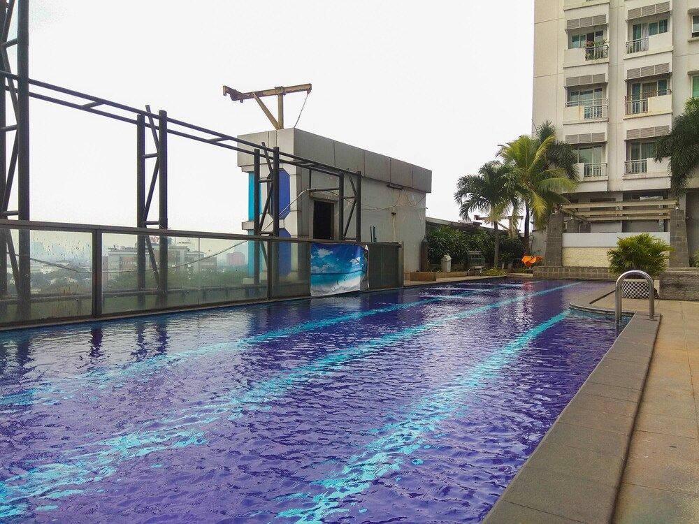 undefined Spacious and Cozy 3BR Poins Square Apartment 3