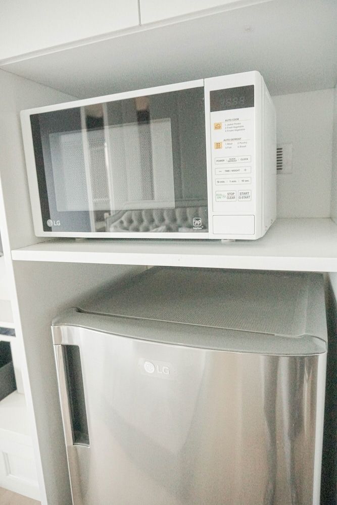 undefined Comfy and Wonderful Studio Menteng Park Apartment 5