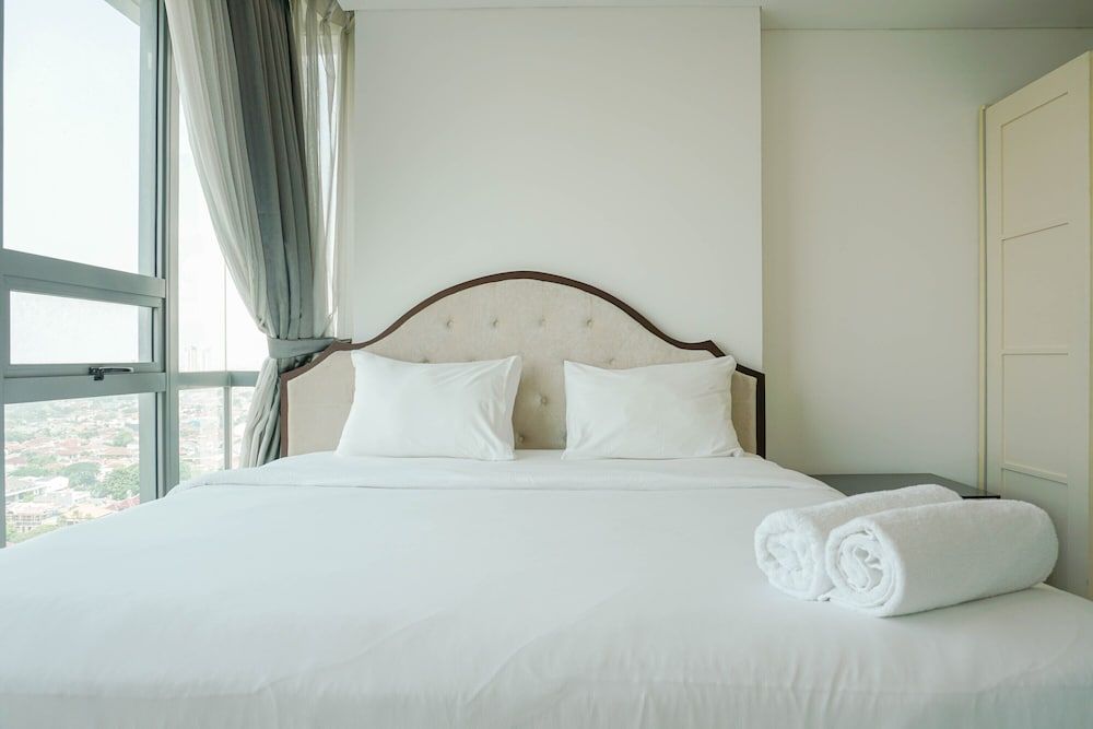 undefined Homey with Private Lift 2BR Apartment at St. Moritz Puri near Mall 8