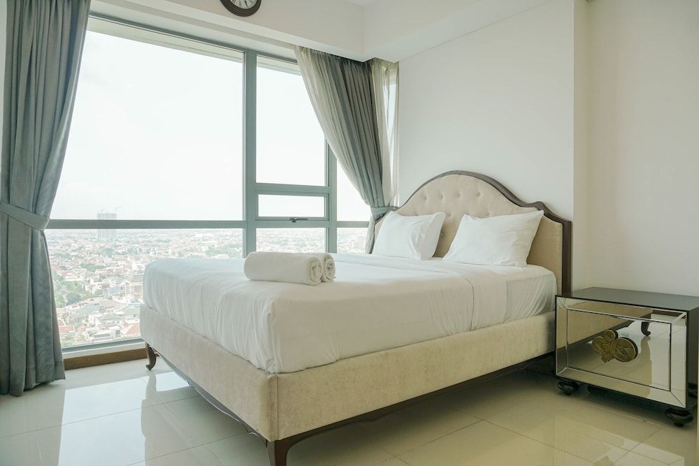 undefined Homey with Private Lift 2BR Apartment at St. Moritz Puri near Mall 10