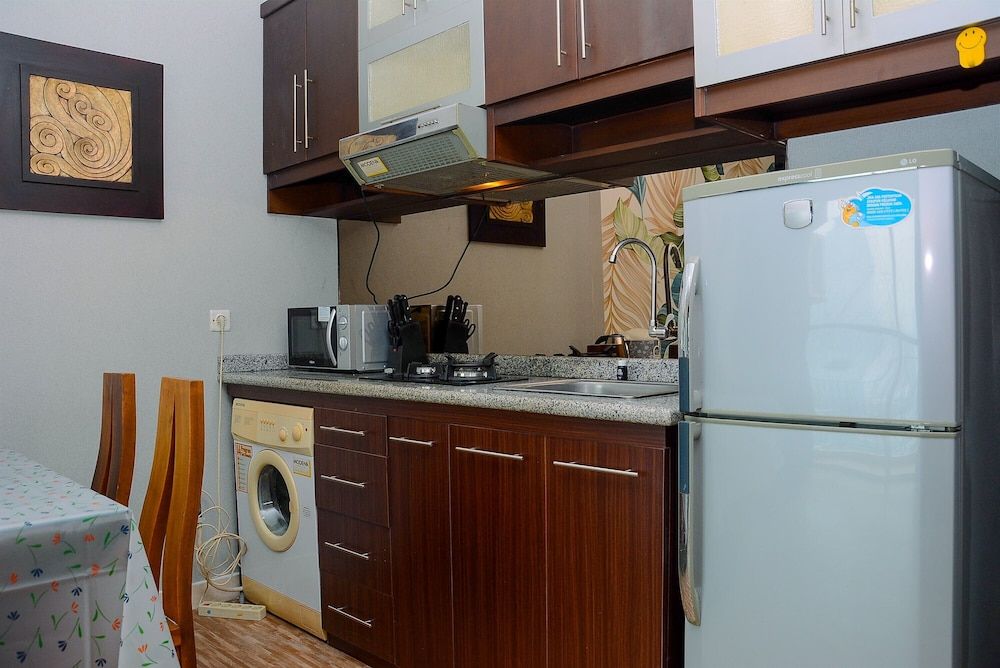 Simple Living 2BR Apartment City Home near MOI Kelapa Gading Apartment, Non Smoking, Kitchenette 12