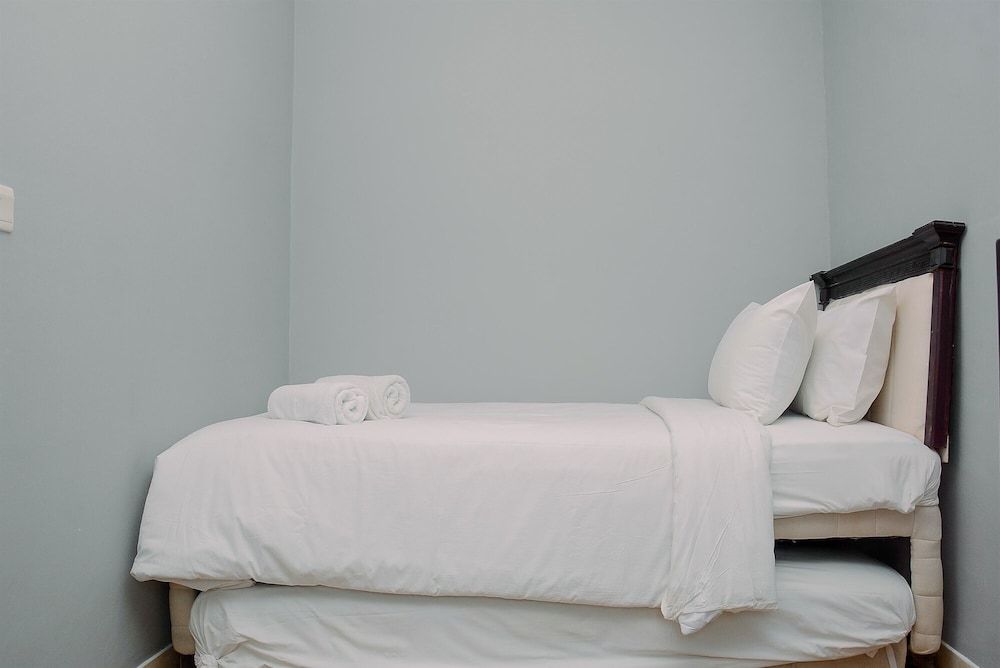 Simple Living 2BR Apartment City Home near MOI Kelapa Gading Apartment, Non Smoking, Kitchenette 5