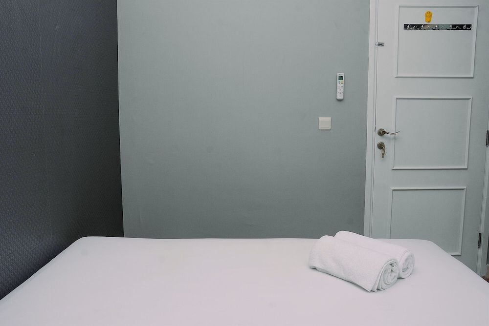 Simple Living 2BR Apartment City Home near MOI Kelapa Gading Apartment, Non Smoking, Kitchenette 11