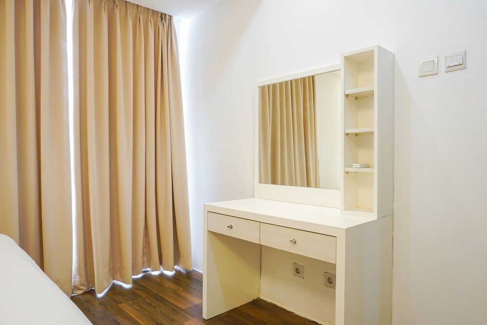 undefined Cozy 1BR Royale Springhill Apartment with City View 8