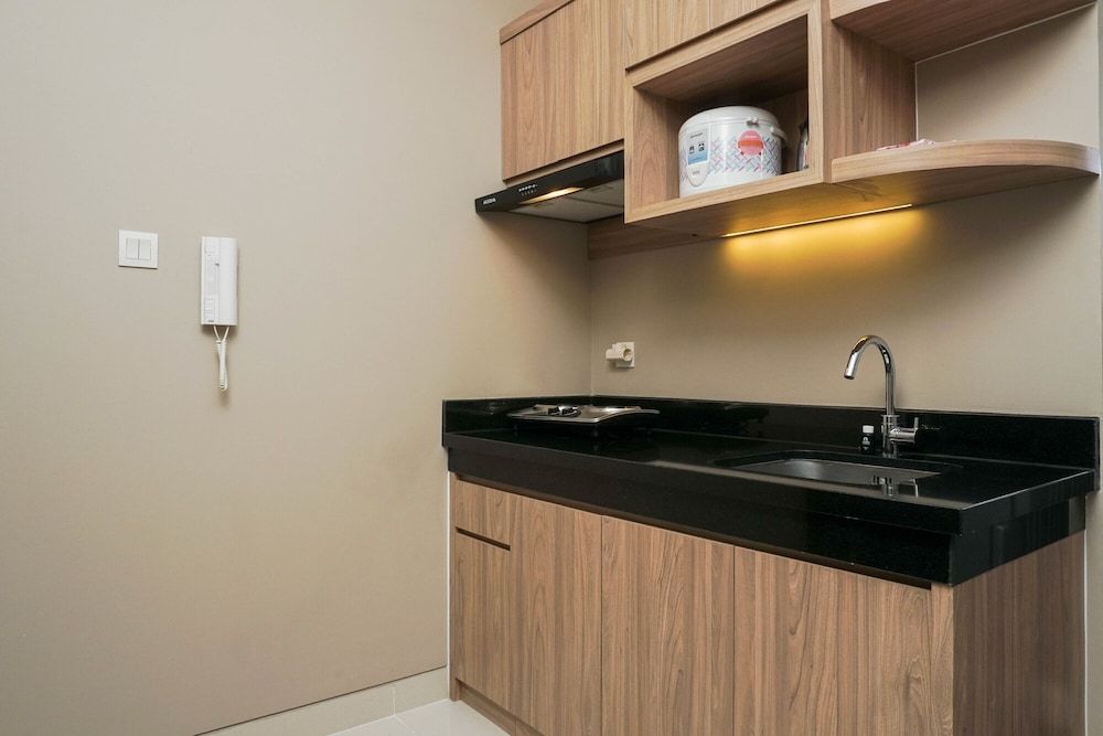 Cozy and Wonderful 1BR Ciputra International Apartment Apartment, Non Smoking, Kitchenette 8