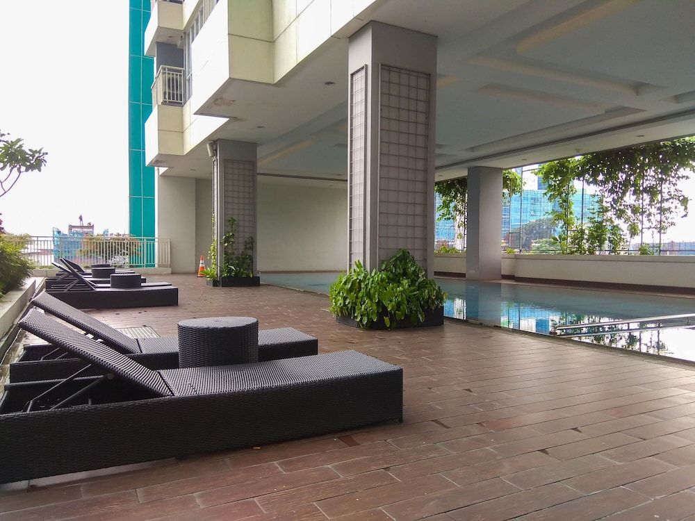 undefined Cozy Studio with City View at H Residence Apartment 3