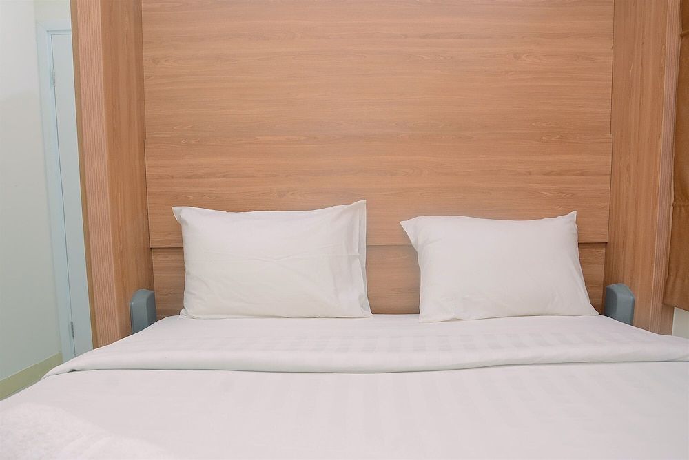 undefined Trendy 2BR Green Pramuka Apartment 4