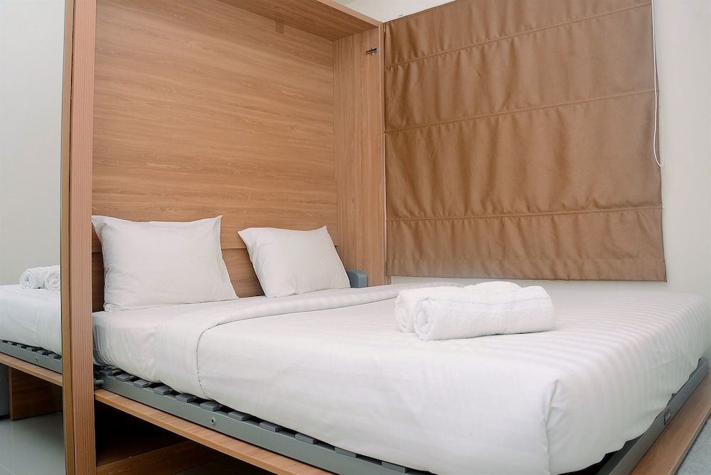 undefined Trendy 2BR Green Pramuka Apartment