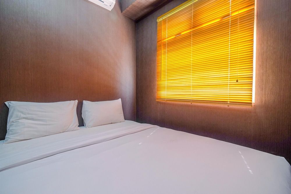 undefined Comfort 1BR with Study Room Green Pramuka Apartment 5