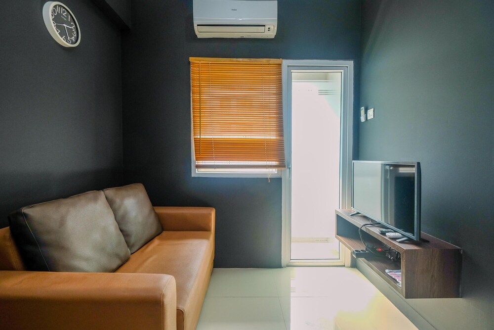undefined Comfort 1BR with Study Room Green Pramuka Apartment 10