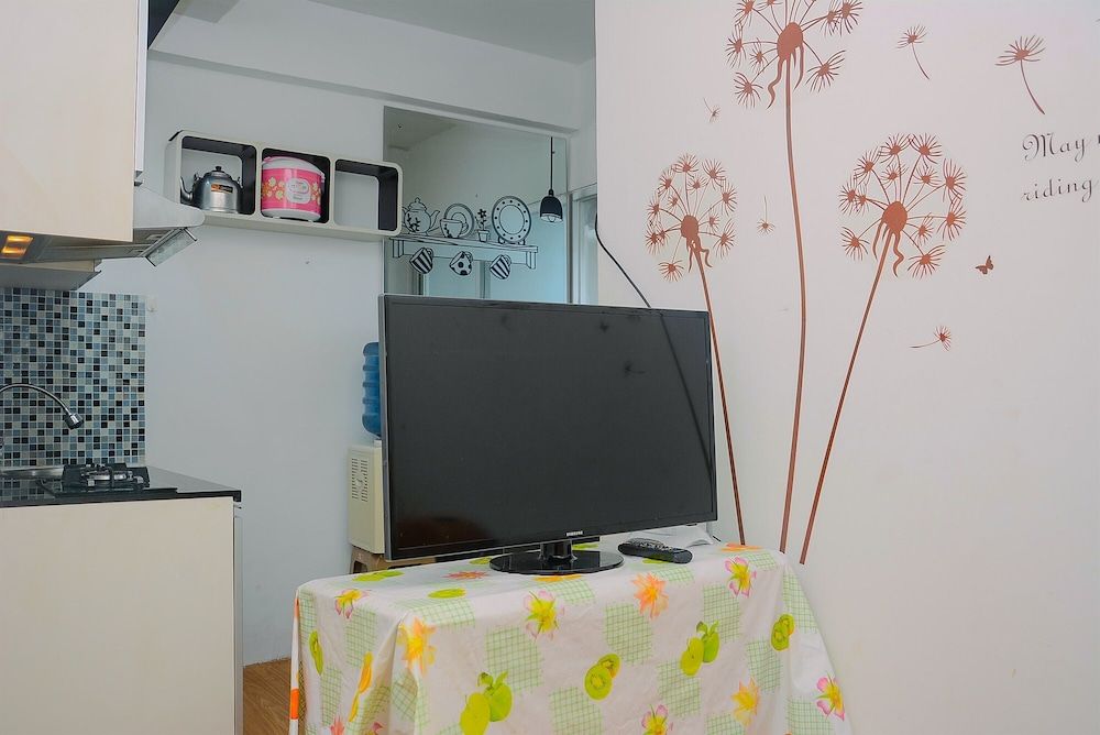 Comfort 1BR with Study Room Menteng Square Apartment Room 11