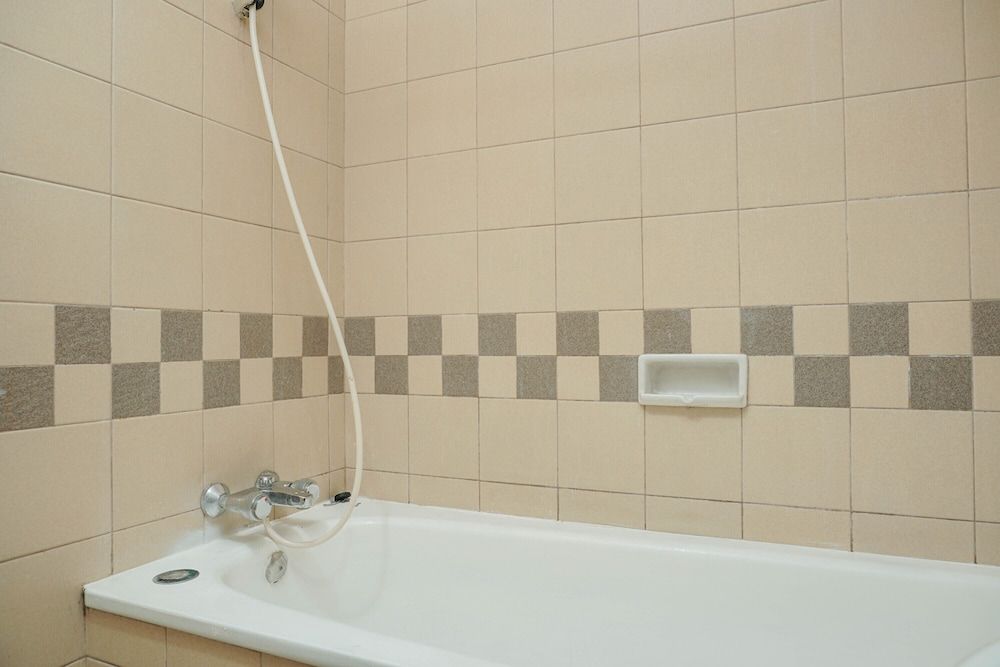 Spacious and Good 3BR Pangeran Jayakarta Apartment Room 15