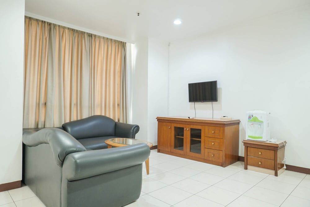 Spacious and Good 3BR Pangeran Jayakarta Apartment Room 22